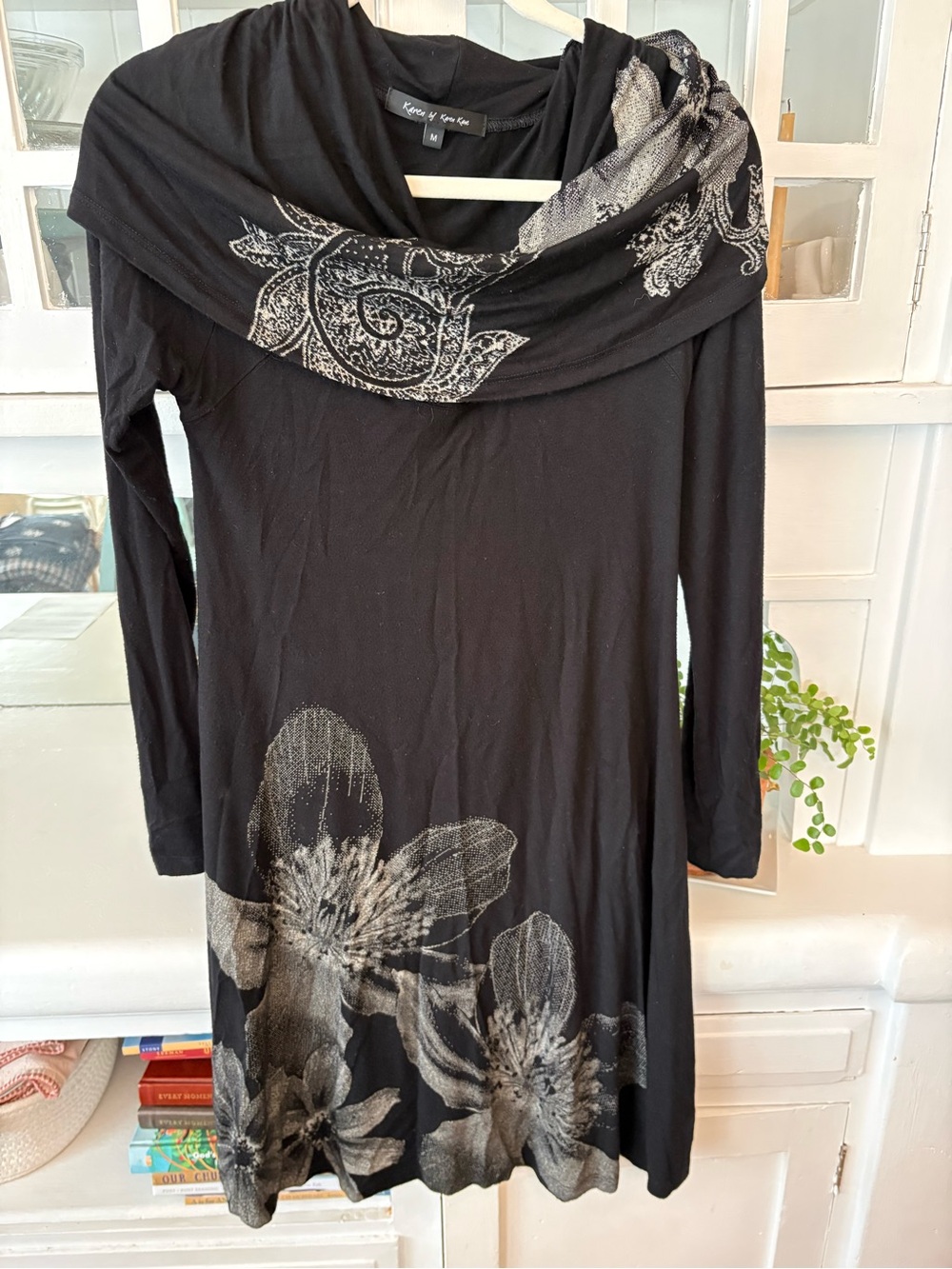 Karen Kane Black Long-Sleeve Floral Cowl Neck Dress with Silver Print